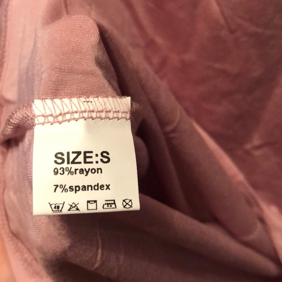 Rose HIIT Box exclusive athletic top - Picture 6 of 6